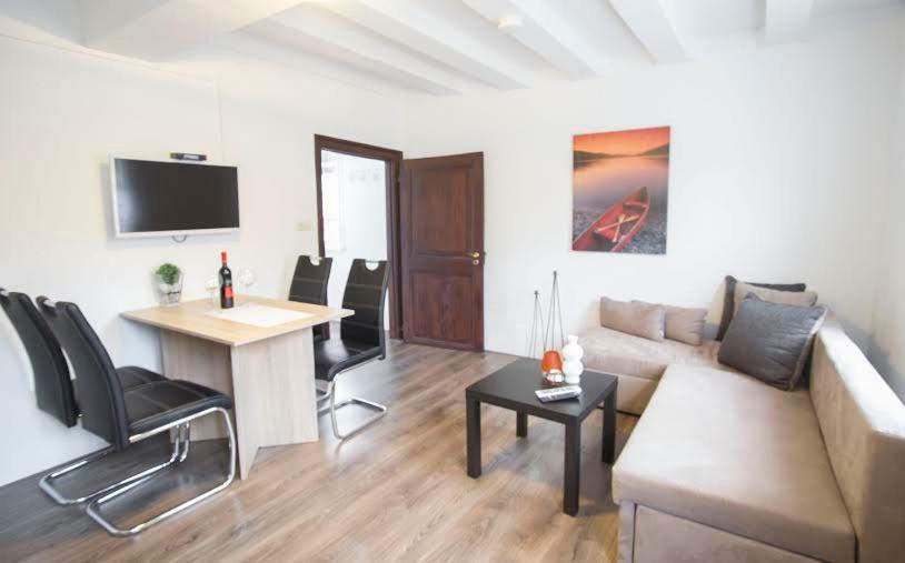 Residenz 4 Jahreszeiten Apartment Monschau Bagian luar foto